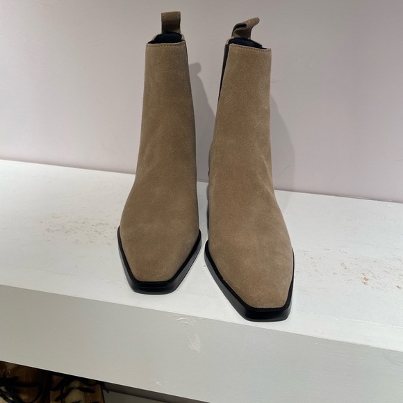 BRAND NEW: Rag & Bone Chelsea boot - Picture 2 of 6